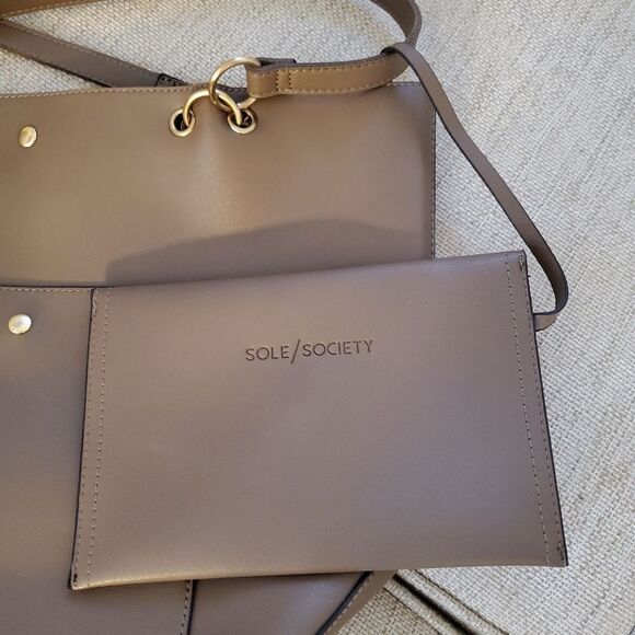 Sole Society Fronto Faux Leather Tote - Picture 10 of 12